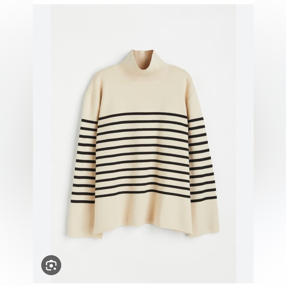 NWOT H&M wide sleeve striped sweater.